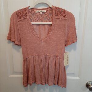 ☆CRAZY 8's Clearance! Rewind Top in Old Rose; Size XS; NWT; Lace Yoke; Deep V